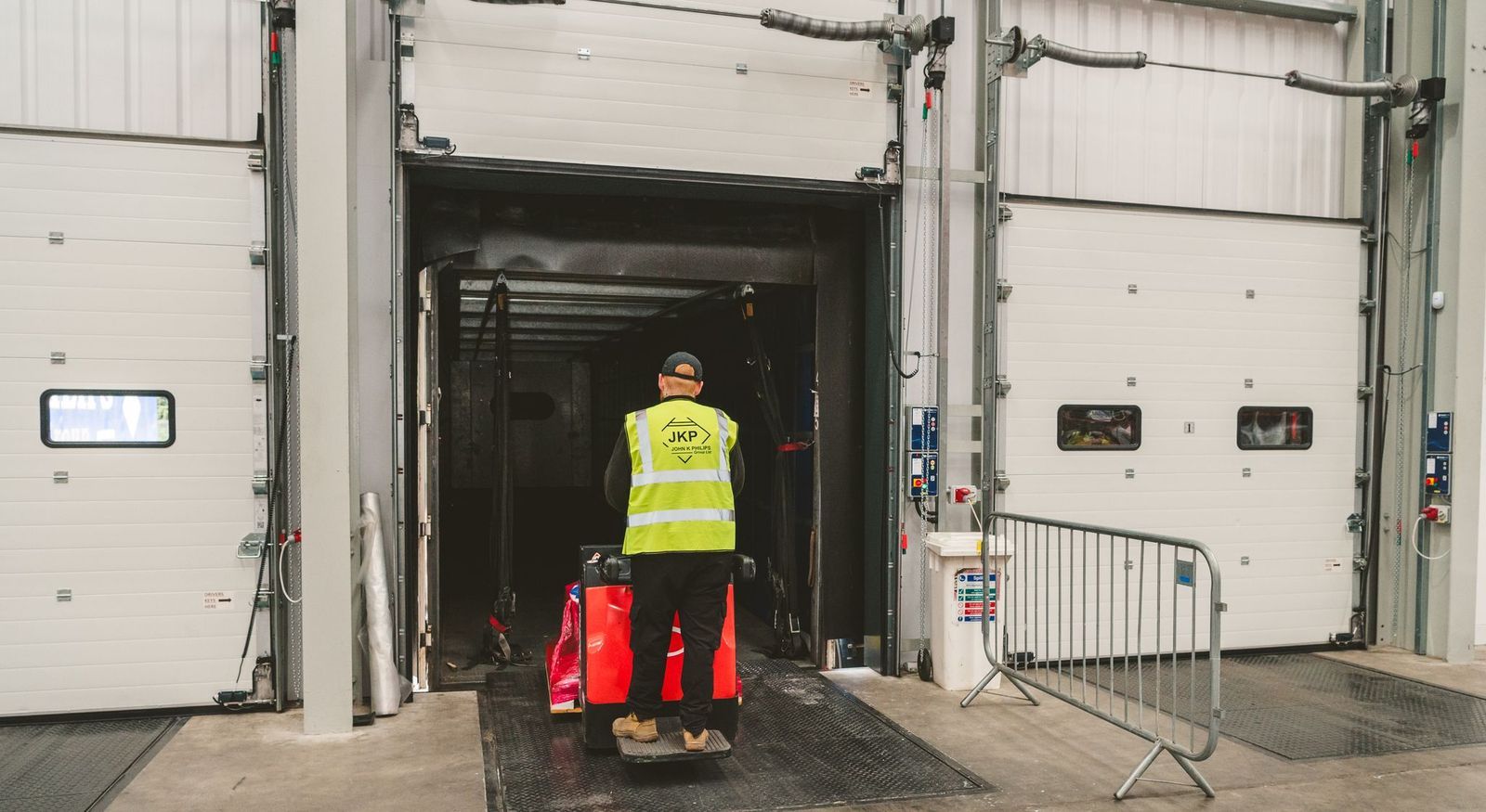 Looking for warehouse space that works for your business? 📦