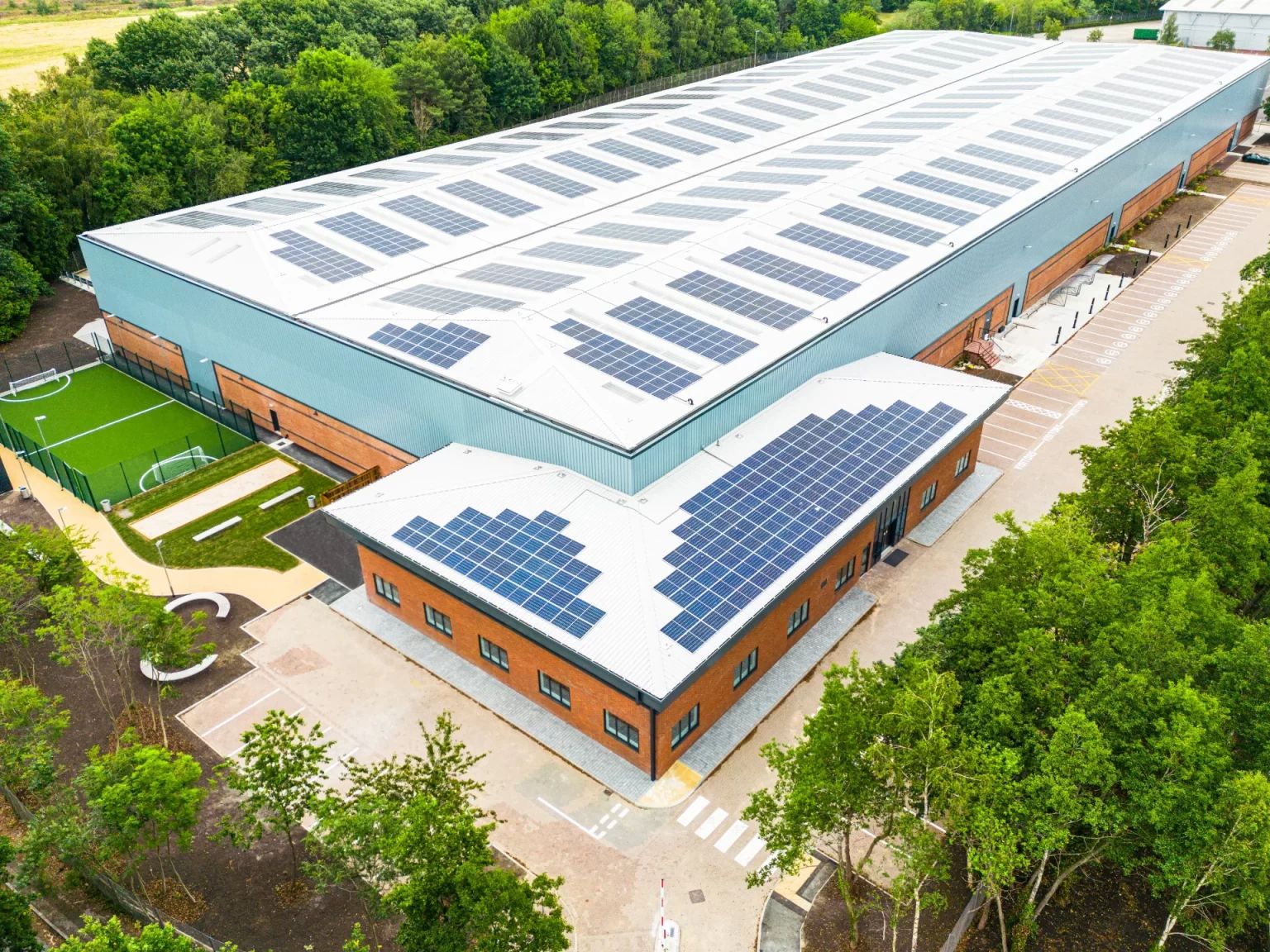 💡 JKP Blog - Can Green Warehousing Really Save You Money? 💡